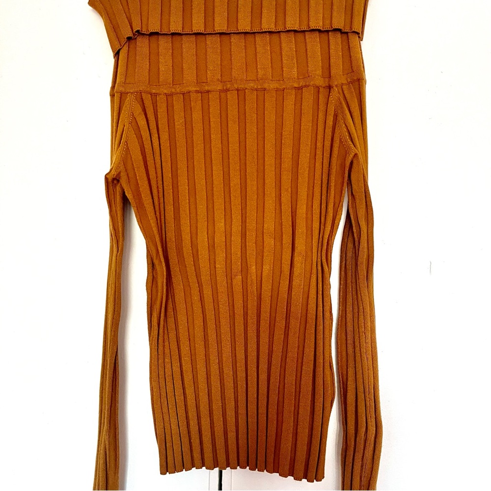 Love Token Ribbed Knit in Tan - Picture 3 of 4